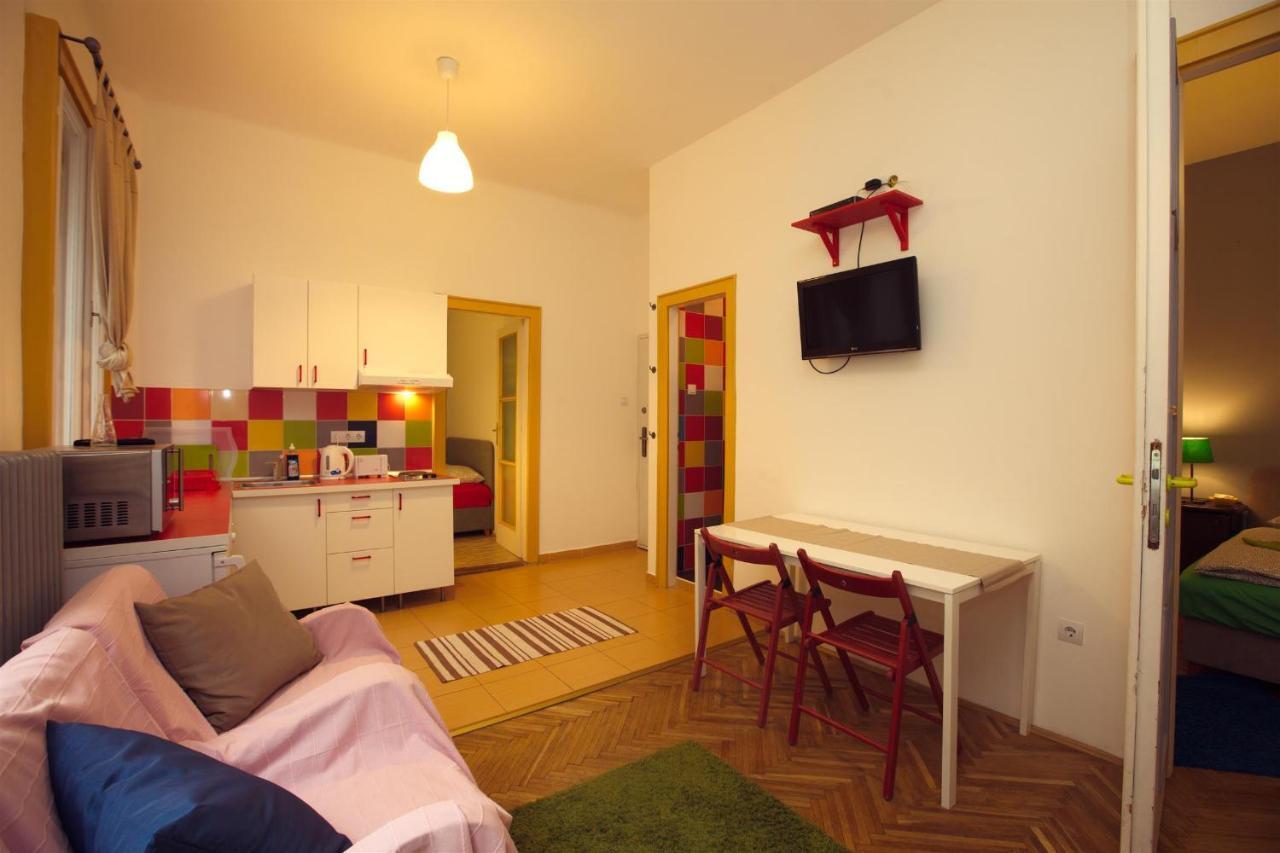 Budapest Heart Apartments Стая снимка